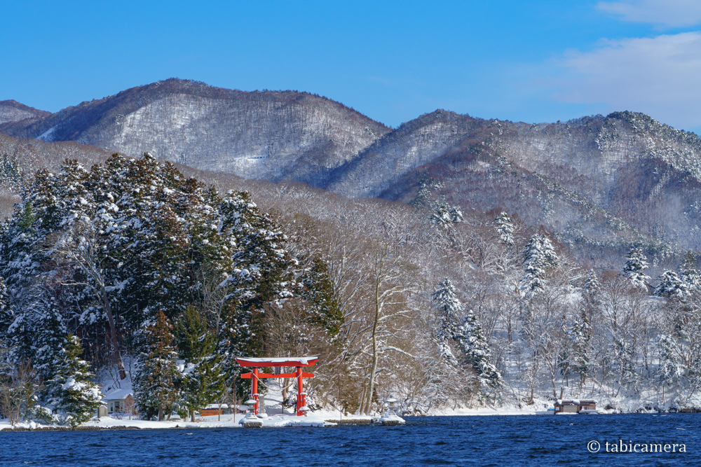 冬の野尻湖　宇賀神社（琵琶島）