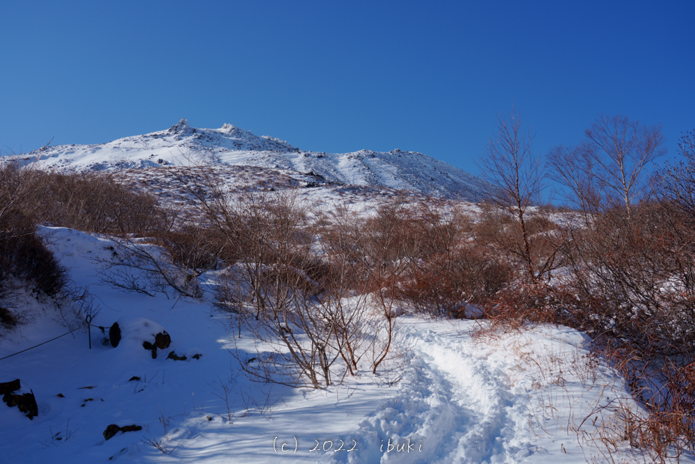 初冬の那須岳　登山道